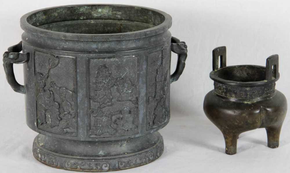 Lot of Two Chinese Cast Bronze Items