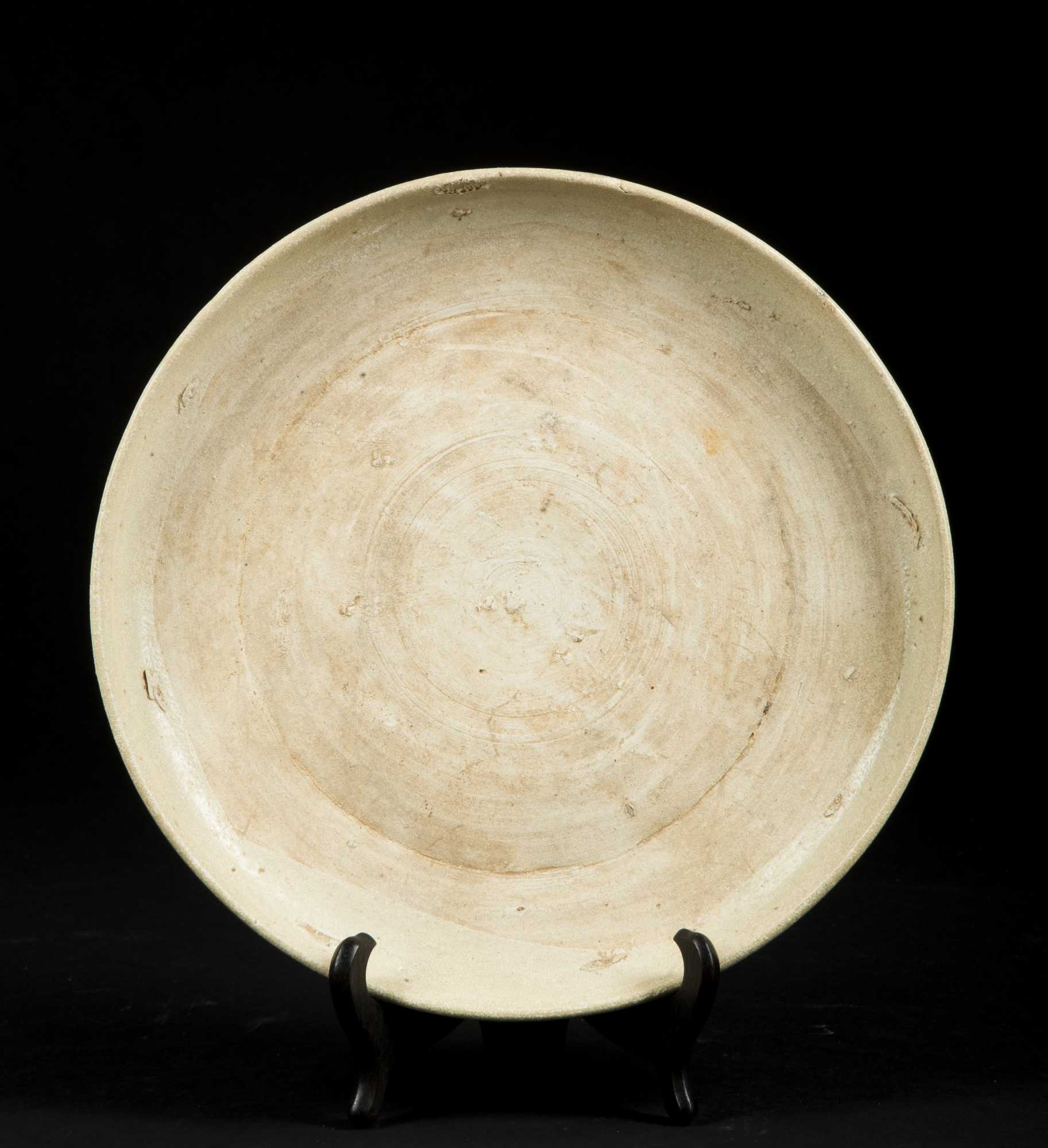 Chinese Tang Dynasty Pottery Plate 600 700 A D