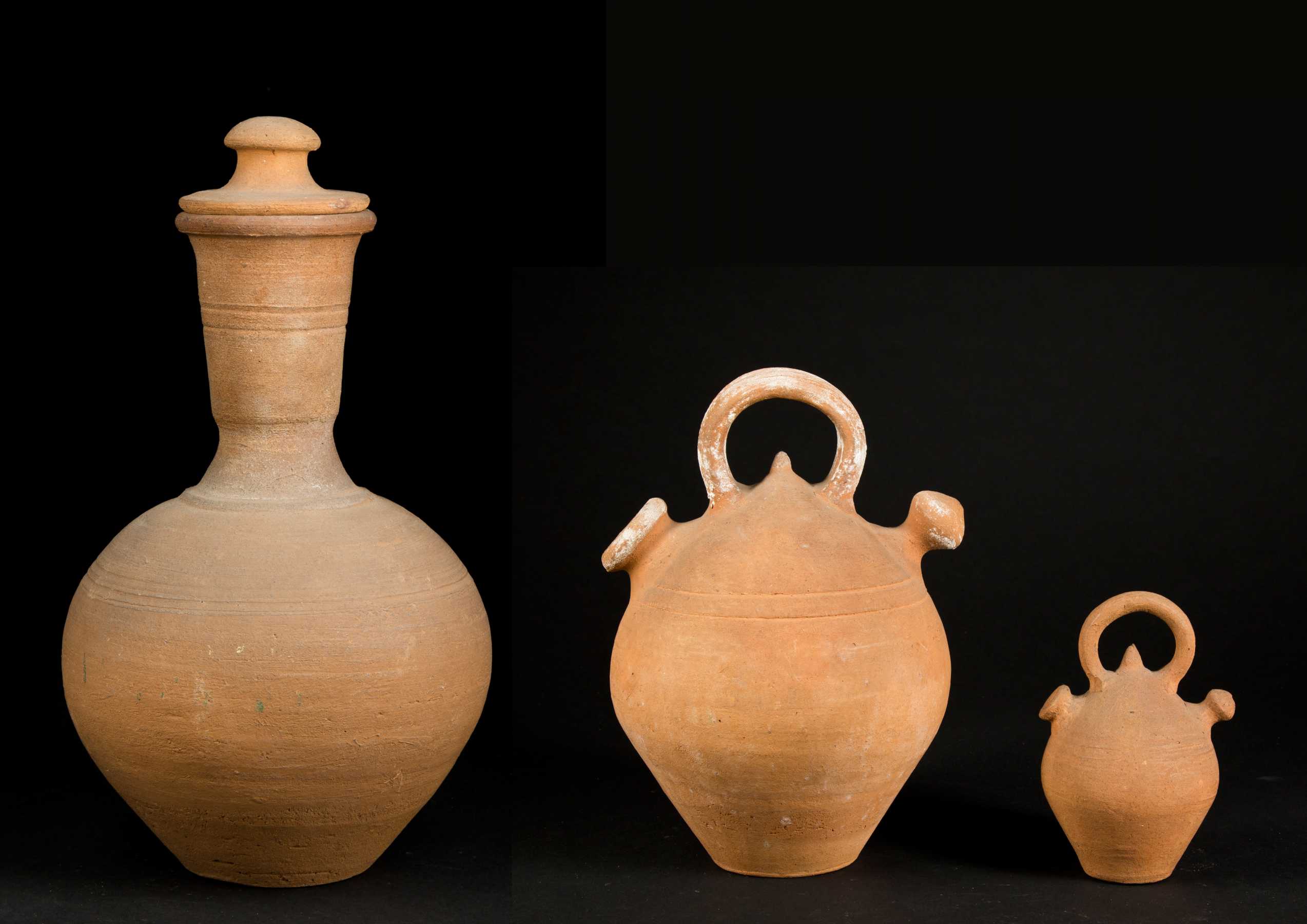 three-chinese-clay-pots