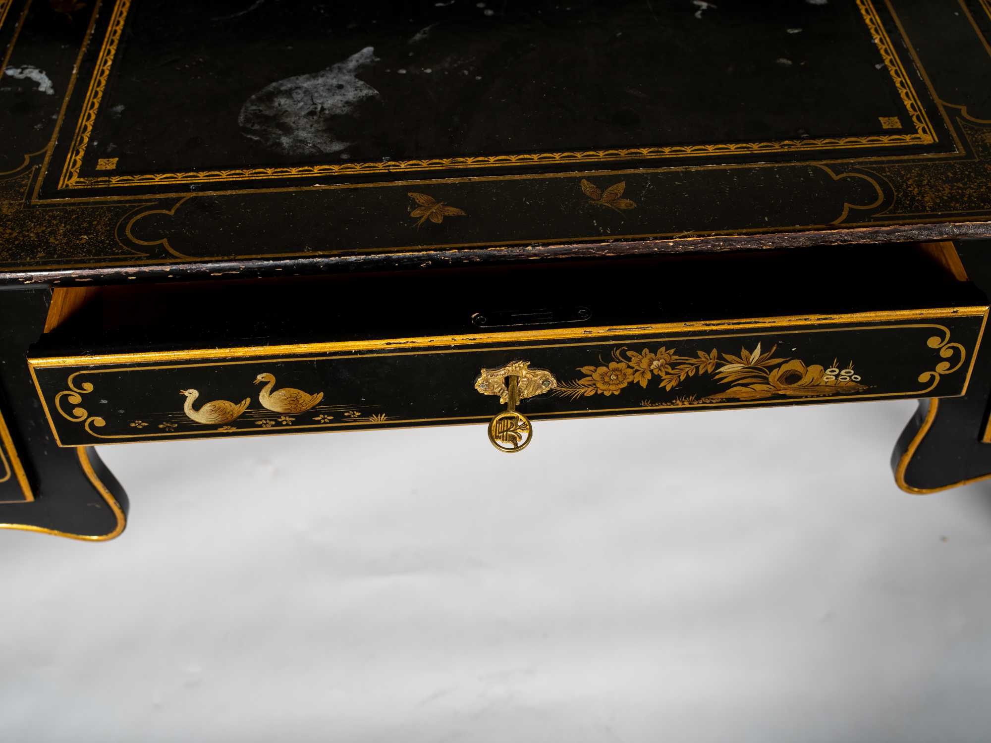 chinese-style-chinoiserie-decorated-writing-desk